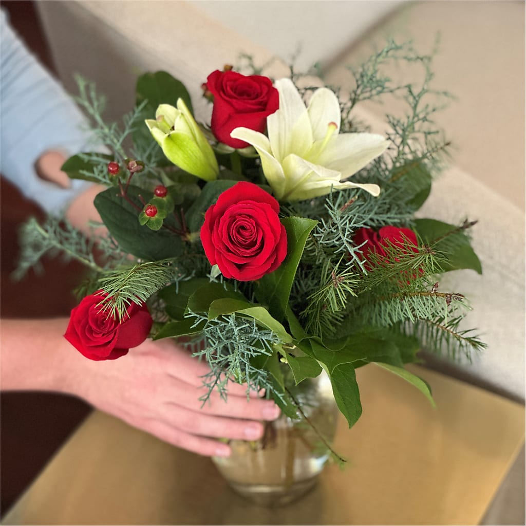 Glittering Lights Bouquet – TALLEY'S FLOWER SHOP, King NC