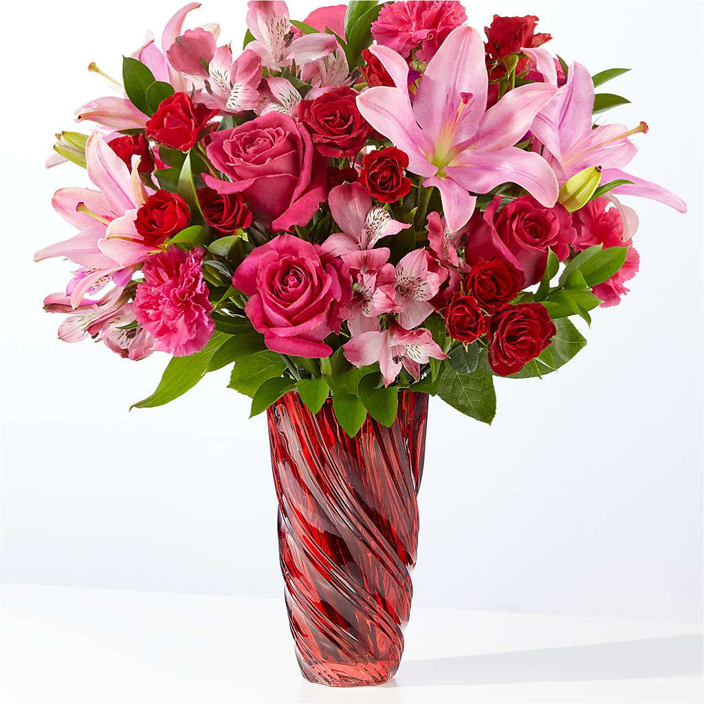 In Love Bouquet with Luxe Swirl Vase – TALLEY'S FLOWER SHOP, King NC