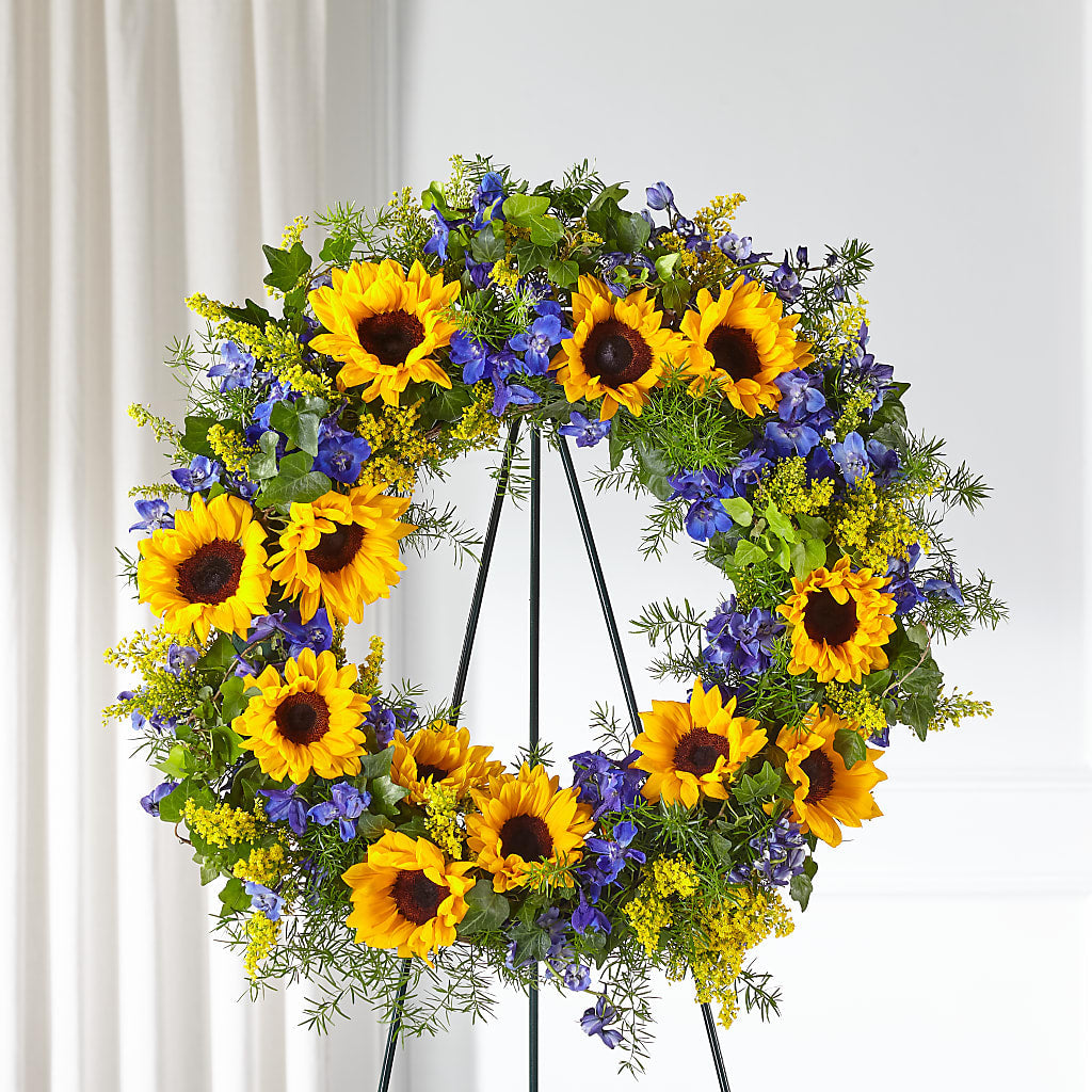 Bright Rays Wreath – TALLEY'S FLOWER SHOP, King NC