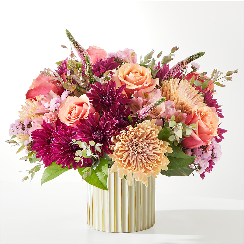 Berry Cobbler Bouquet with Ivory Vase – TALLEY'S FLOWER SHOP, King NC
