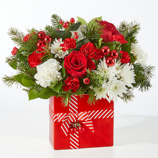 Presents Under the Tree Bouquet – TALLEY'S FLOWER SHOP, King NC