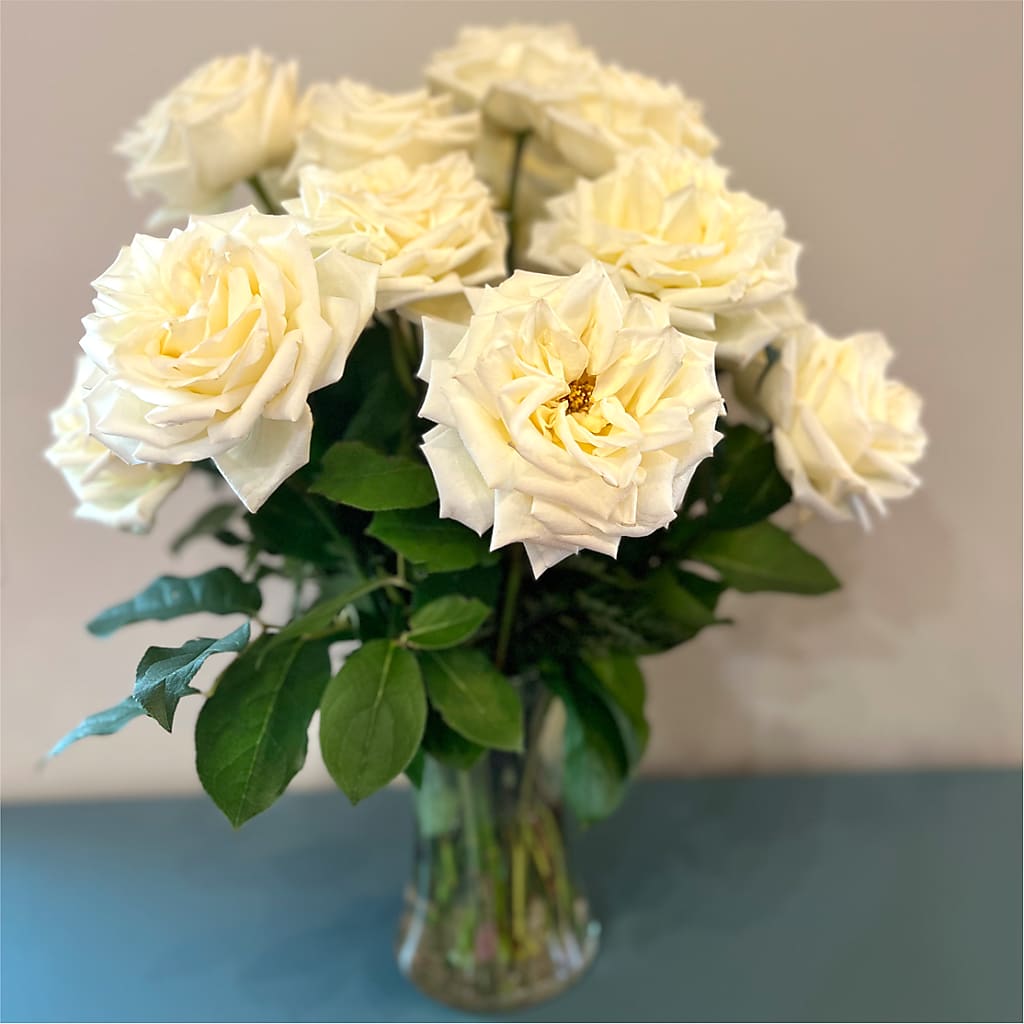 Long Stem Yellow Rose Bouquet – TALLEY'S FLOWER SHOP, King NC