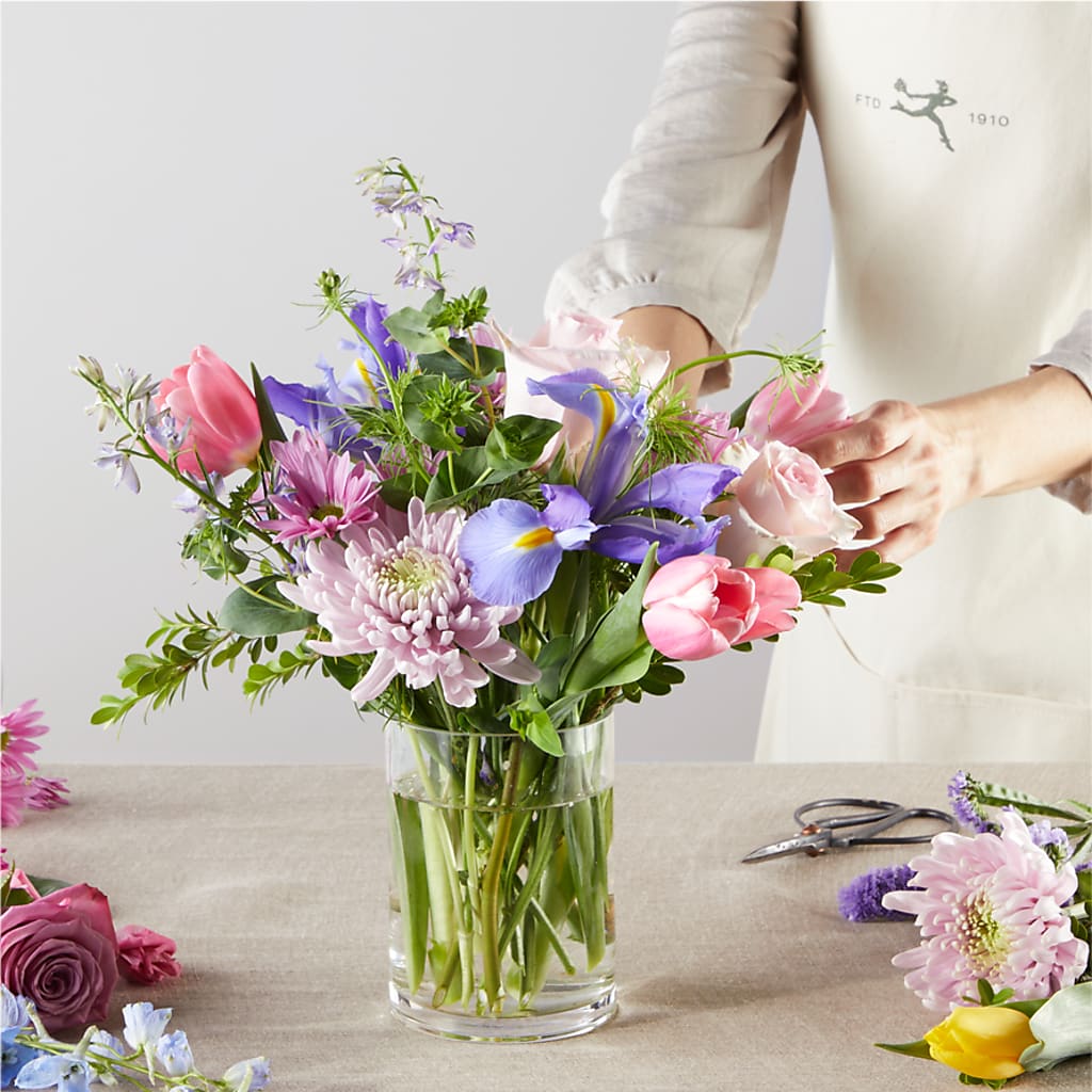 Pastel Tradition - A Florist Original – TALLEY'S FLOWER SHOP, King NC