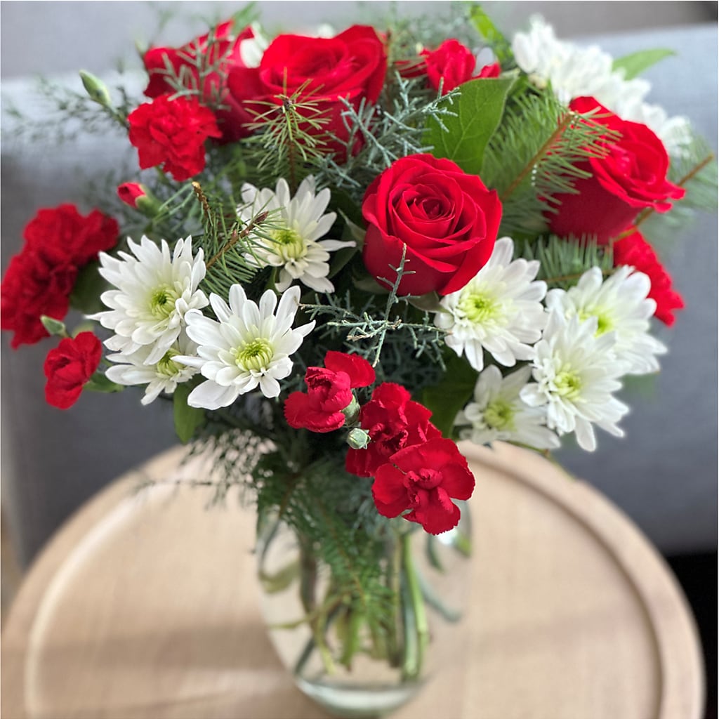 Seasonal Magic Bouquet – TALLEY'S FLOWER SHOP, King NC