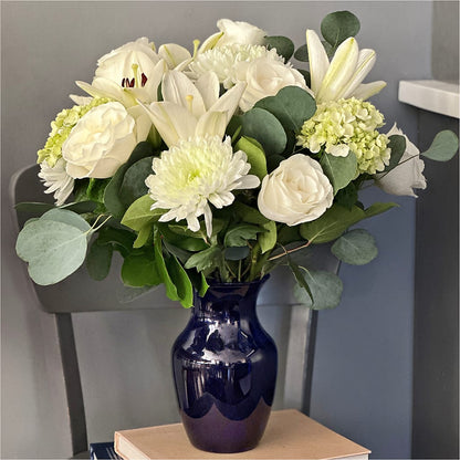 Snowy Dreams Bouquet – TALLEY'S FLOWER SHOP, King NC