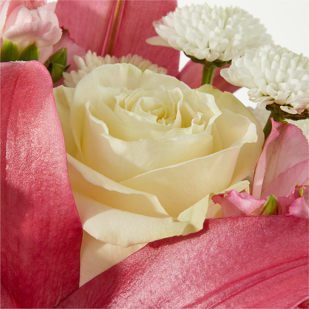 Piece of Cake Bouquet – TALLEY'S FLOWER SHOP, King NC