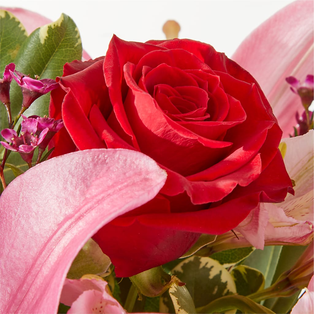 Lucky in Love Bouquet – TALLEY'S FLOWER SHOP, King NC