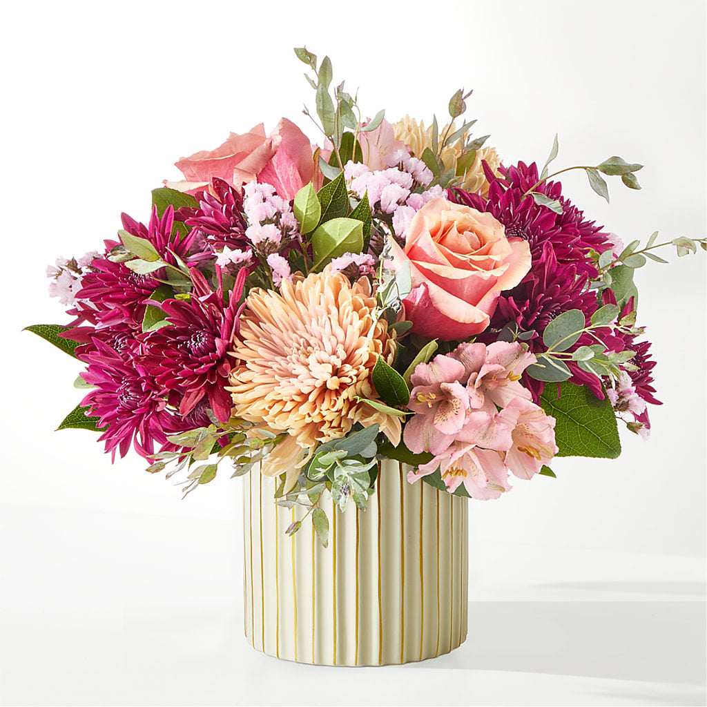 Berry Cobbler Bouquet with Ivory Vase – TALLEY'S FLOWER SHOP, King NC