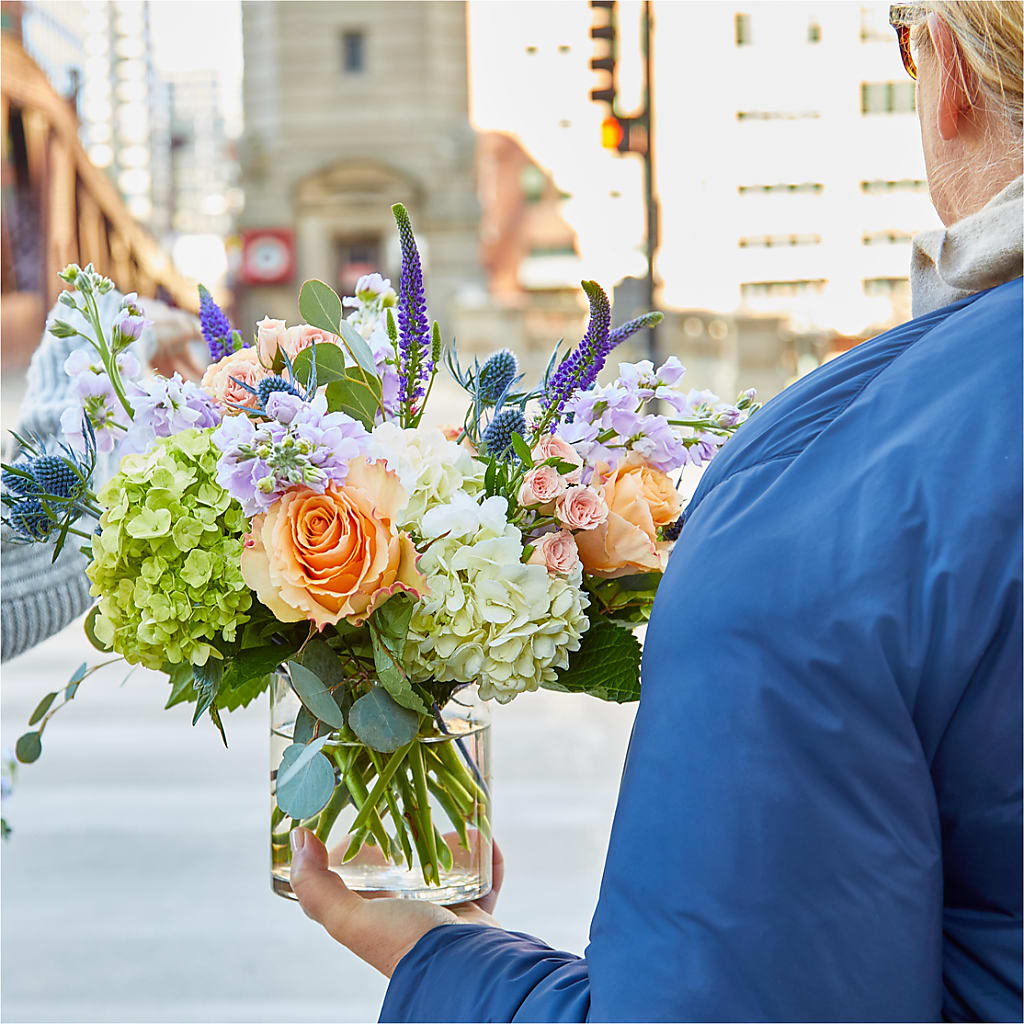 Porch Swing Bouquet – TALLEY'S FLOWER SHOP, King NC