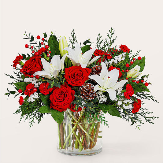 Best in Snow Bouquet – TALLEY'S FLOWER SHOP, King NC