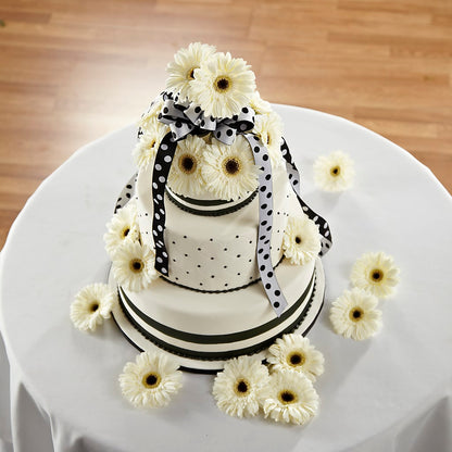 Simple Sophistication Cake Décor – TALLEY'S FLOWER SHOP, King NC